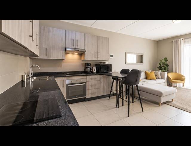 2 BEDROOM TOWNHOUSE FOR SALE IN GLEN AUSTIN